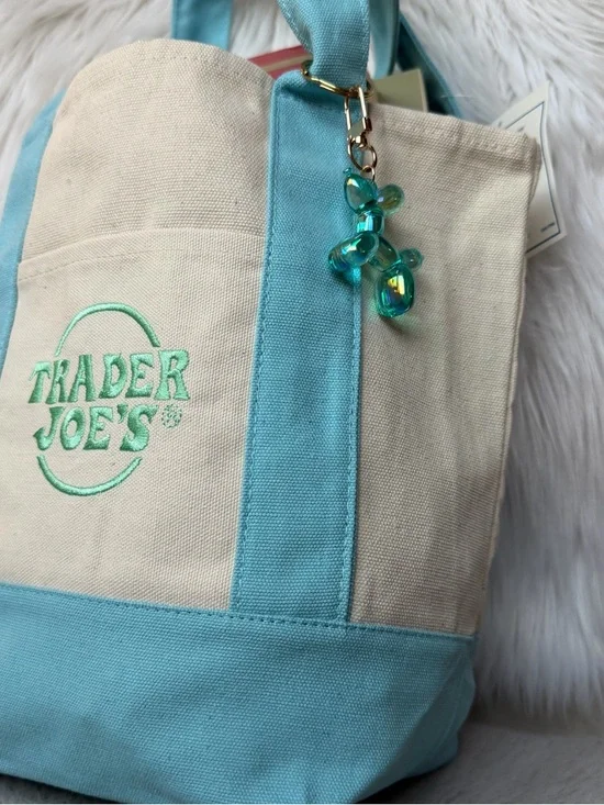 2026 Limited Edition Trader Joe's Mini Blue Canvas Tote with Balloon Dog Charm - Picture 8 of 9